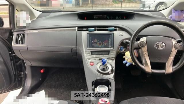 Toyota PRIUS PHV 2014-09 8855313-2
