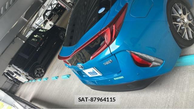 Toyota PRIUS PHV 2017-12 8855342-1