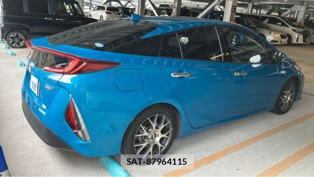 Toyota PRIUS PHV 2017-12 8855342-12