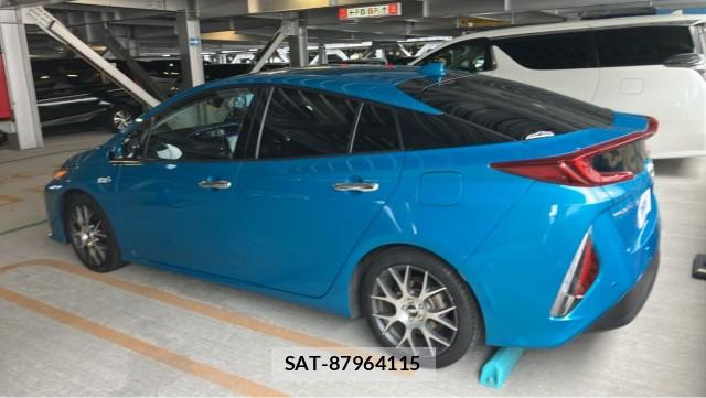 Toyota PRIUS PHV 2017-12 8855342-13