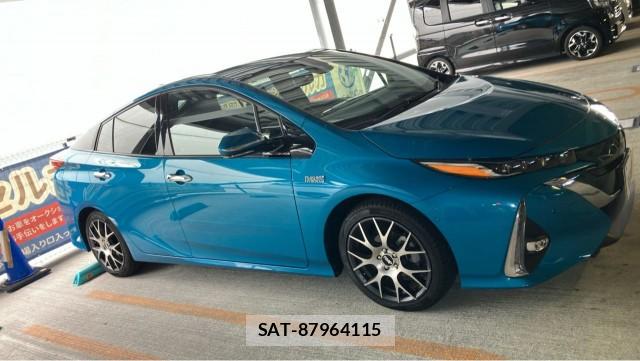 Toyota PRIUS PHV 2017-12 8855342-3