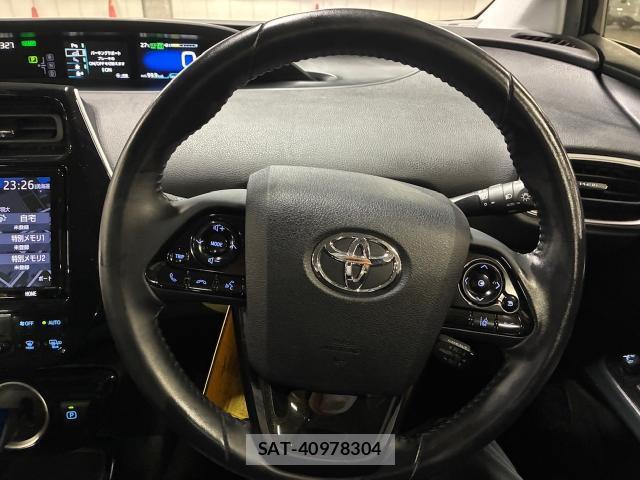 Toyota PRIUS PHV 2020-08 8856657-16