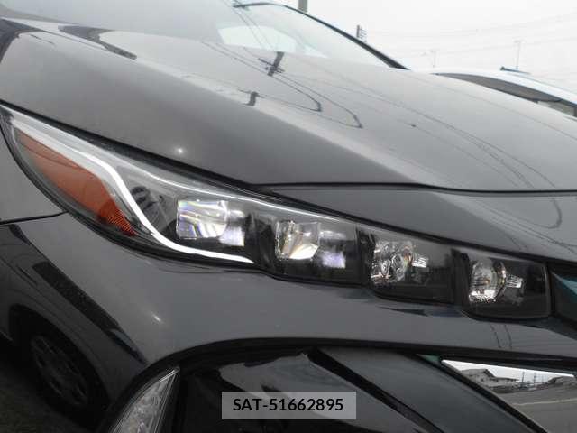Toyota PRIUS PHV 2017-12 8856780-17