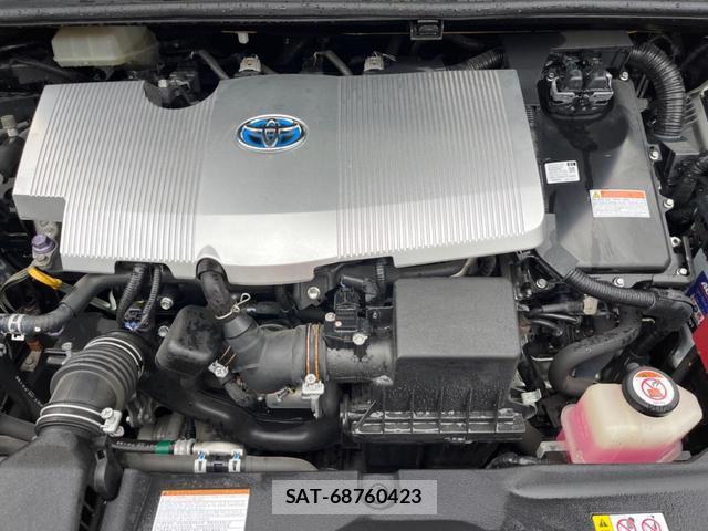 Toyota PRIUS 2017-09 8853913-18