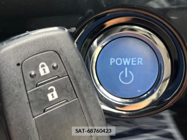 Toyota PRIUS 2017-09 8853913-6