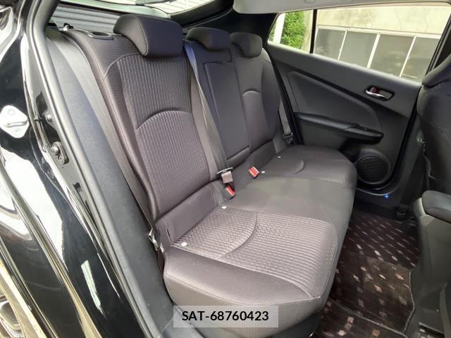 Toyota PRIUS 2017-09 8853913-9