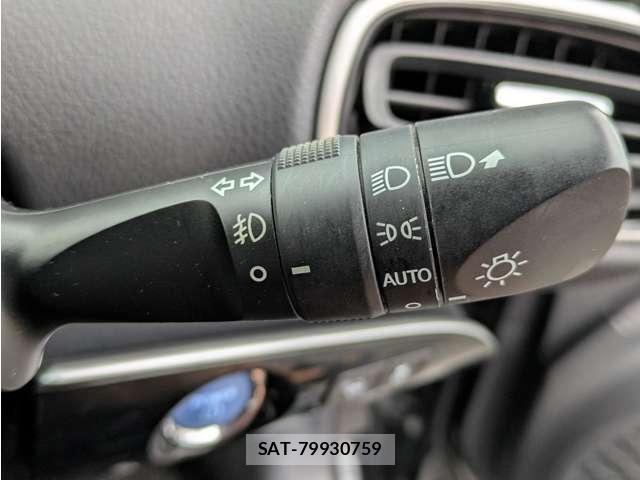 Toyota PRIUS 2016-06 8853956-18