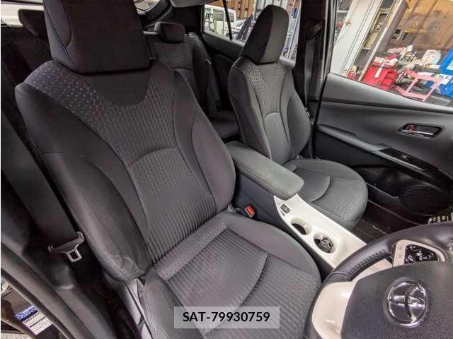 Toyota PRIUS 2016-06 8853956-9