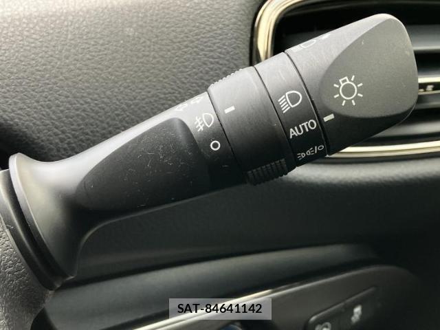 Toyota PRIUS 2021-08 8853966-14
