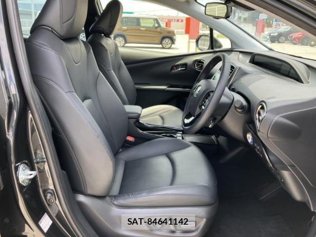 Toyota PRIUS 2021-08 8853966-3