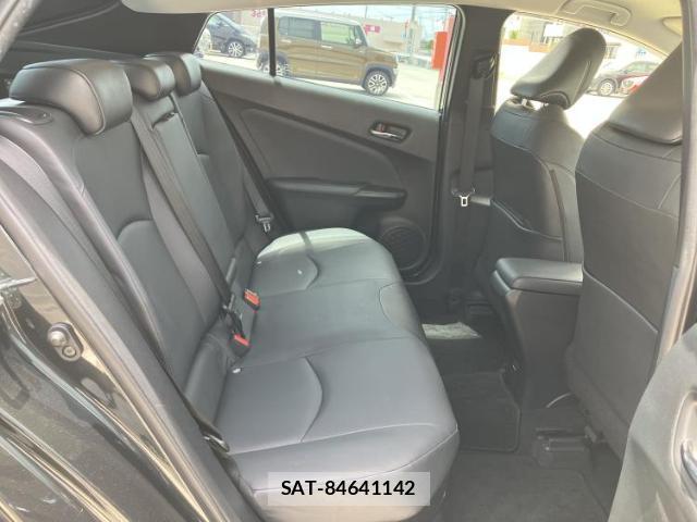 Toyota PRIUS 2021-08 8853966-4