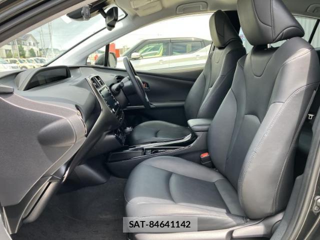 Toyota PRIUS 2021-08 8853966-6