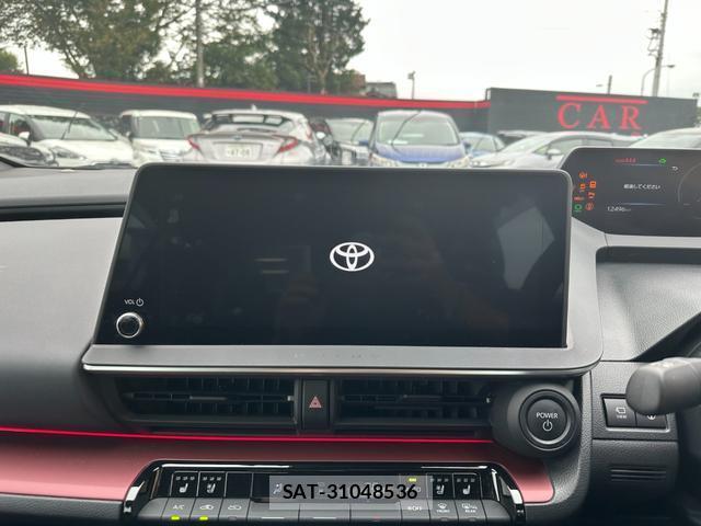 Toyota PRIUS 2023-04 8854077-1