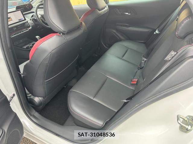 Toyota PRIUS 2023-04 8854077-13