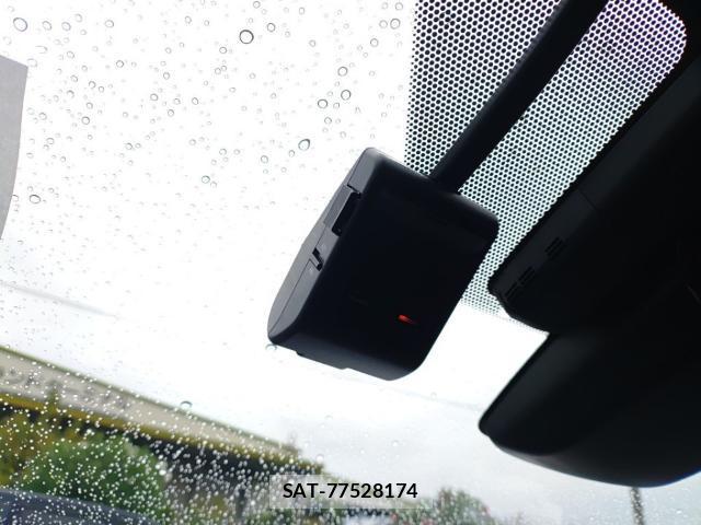 Toyota PRIUS 2019-09 8854134-16