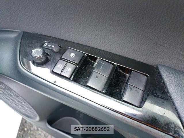 Toyota PRIUS 2021-09 8854181-13