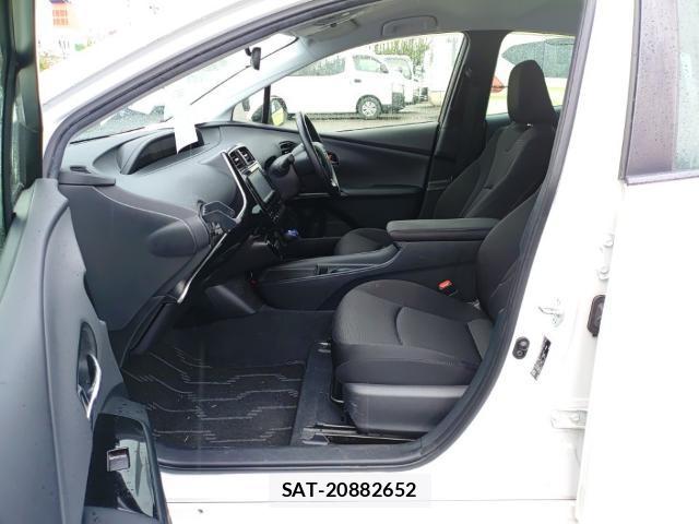Toyota PRIUS 2021-09 8854181-15