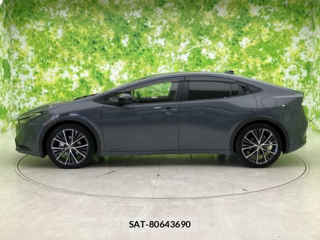 Toyota PRIUS 2025-01 8854295-1