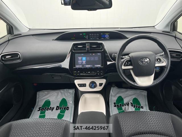 Toyota PRIUS 2016-07 8854303-1