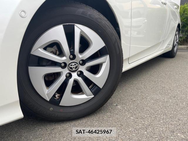 Toyota PRIUS 2016-07 8854303-12
