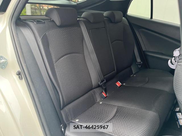 Toyota PRIUS 2016-07 8854303-8