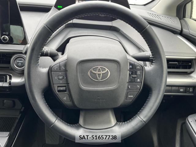 Toyota PRIUS 2023-09 8854304-10