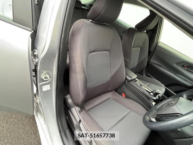 Toyota PRIUS 2023-09 8854304-7