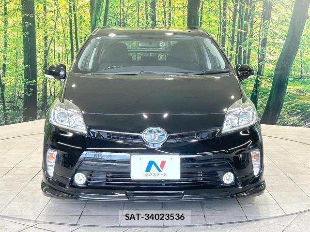 Toyota PRIUS 2014-03 8854336-13