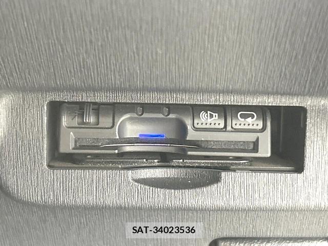 Toyota PRIUS 2014-03 8854336-4