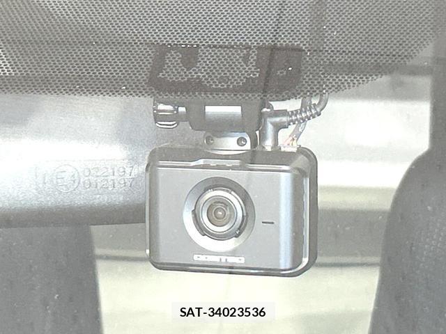 Toyota PRIUS 2014-03 8854336-5