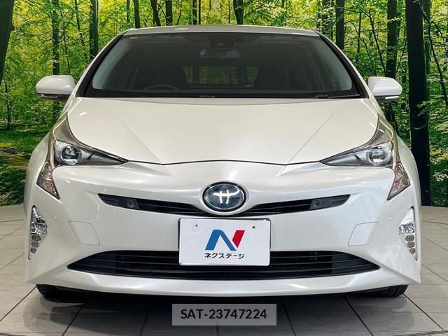 Toyota PRIUS 2017-03 8854519-13