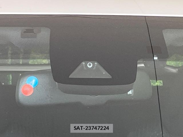 Toyota PRIUS 2017-03 8854519-3