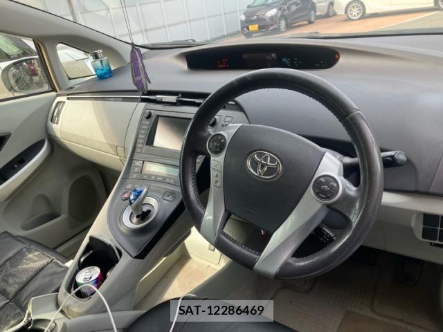 Toyota PRIUS 2009-09 8854603-1