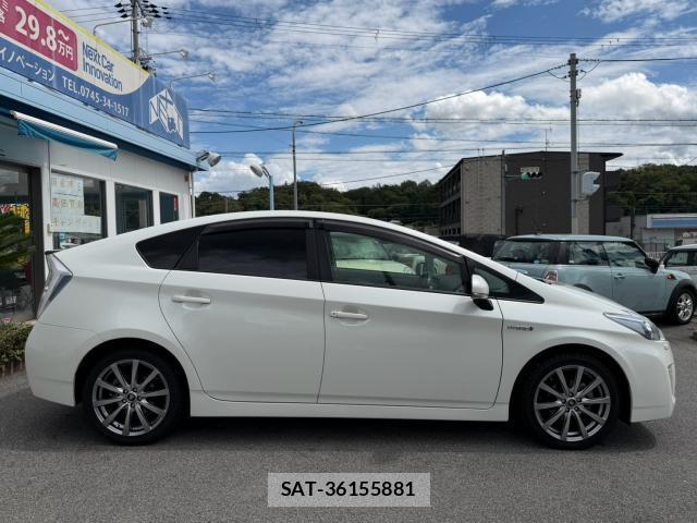 Toyota PRIUS 2011-11 8854720-4