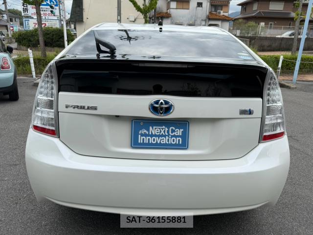 Toyota PRIUS 2011-11 8854720-6