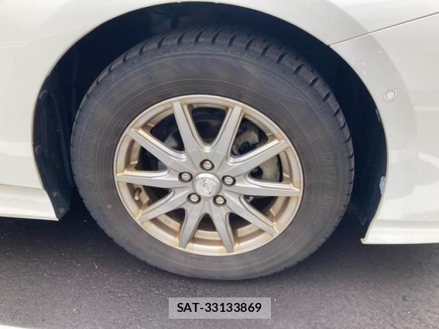 Toyota PRIUS 2017-09 8854743-12