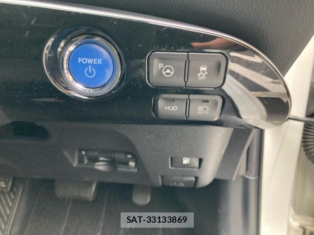 Toyota PRIUS 2017-09 8854743-14