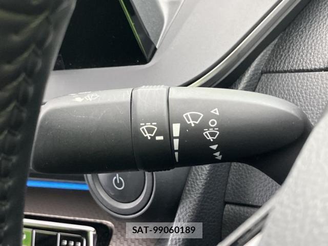 Toyota PRIUS 2023-02 8854775-17