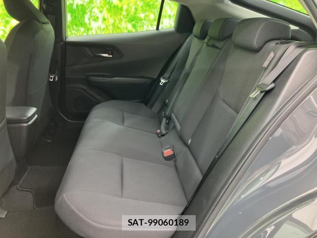 Toyota PRIUS 2023-02 8854775-6