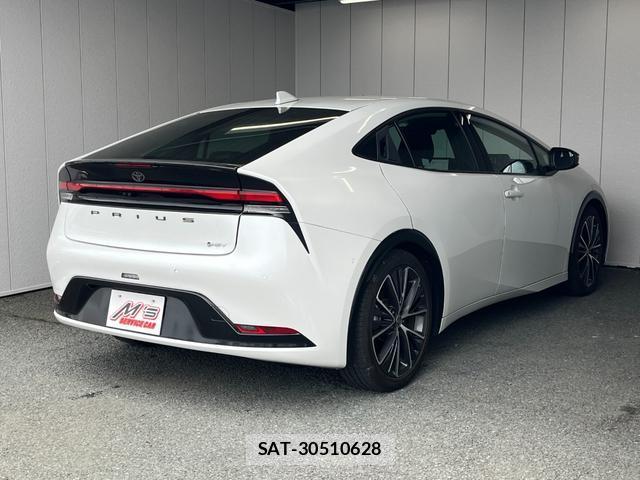 Toyota PRIUS 2023-06 8854786-2