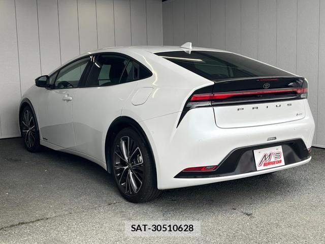 Toyota PRIUS 2023-06 8854786-3