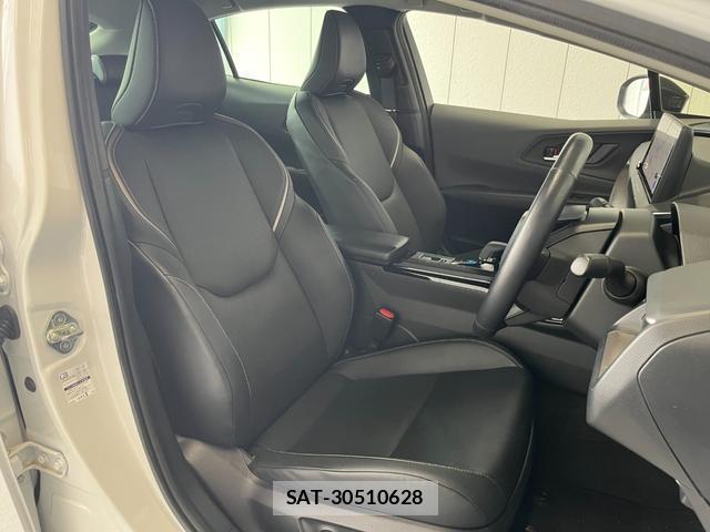 Toyota PRIUS 2023-06 8854786-6