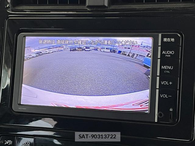 Toyota PRIUS 2016-04 8854796-11