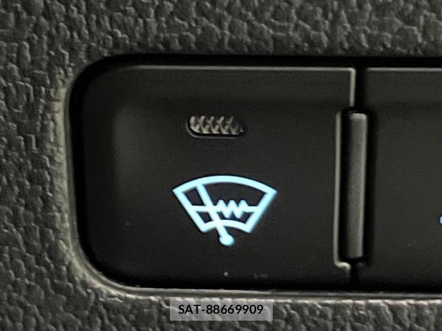 Toyota PRIUS 2021-09 8854901-4