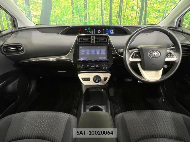 Toyota PRIUS 2018-02 8854974-1