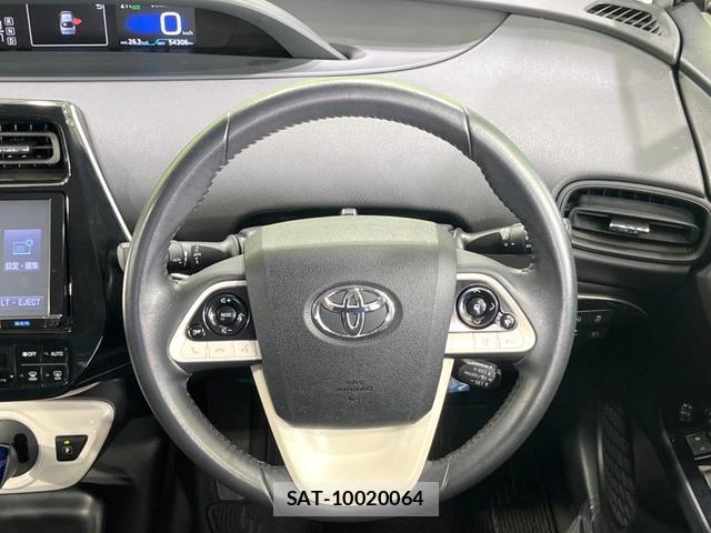 Toyota PRIUS 2018-02 8854974-10