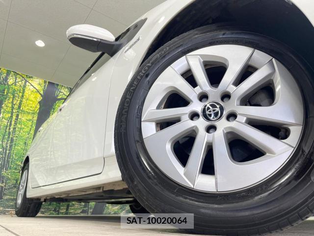 Toyota PRIUS 2018-02 8854974-12