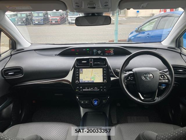 Toyota PRIUS 2021-10 8854981-2