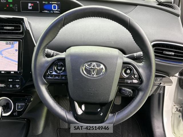 Toyota PRIUS 2019-04 8855158-13