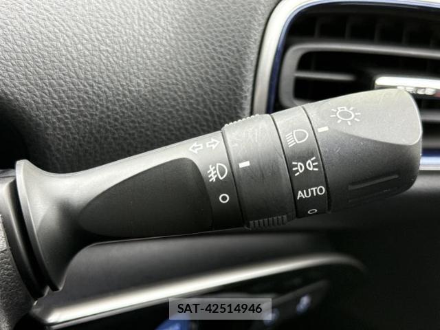 Toyota PRIUS 2019-04 8855158-14